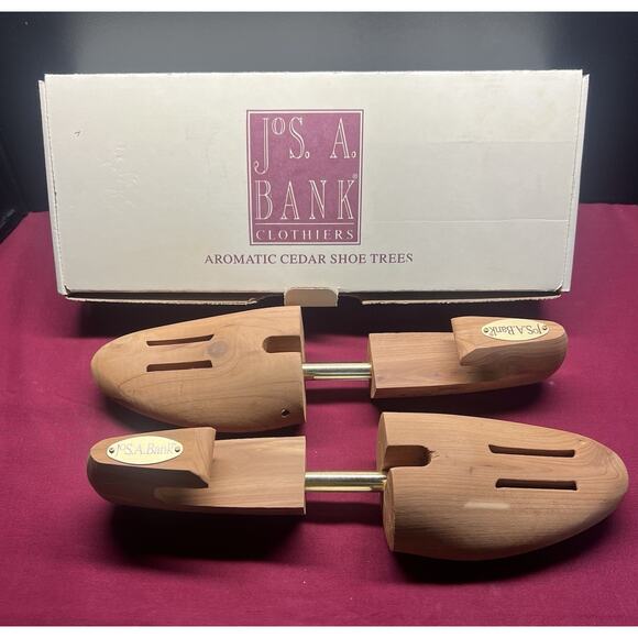 JoS. A. Bank Cedar Wood Shoe Trees, One Pair, Large (10W -12M) - Picture 1 of 4